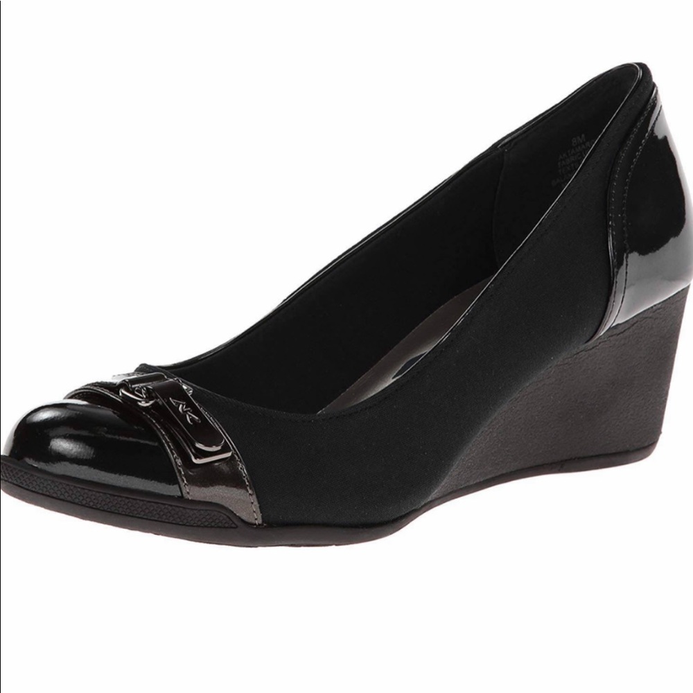 Wedge pumps